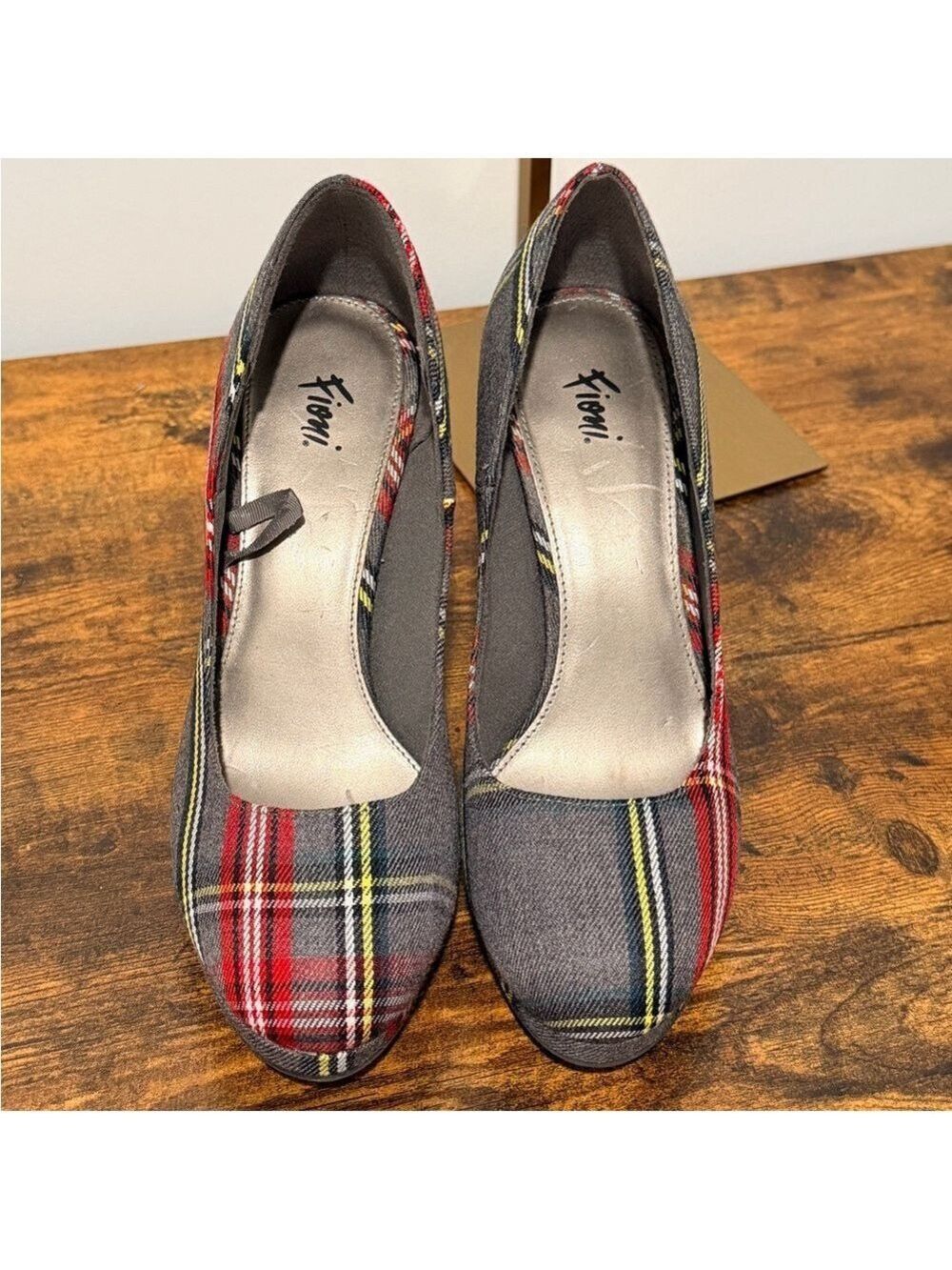 Fioni Red Gray Plaid High Heel Pumps - Picture 2 of 6